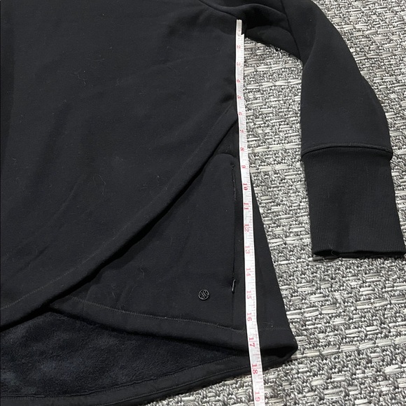 Shambhala | Black Turtleneck With Bottom Crossover - Picture 10 of 11